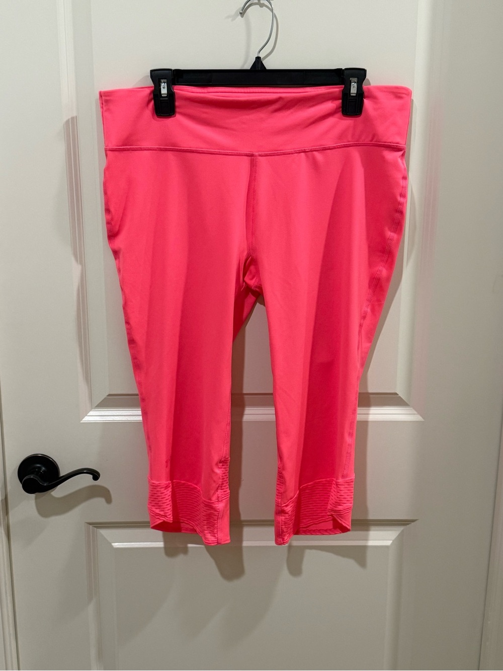 Under Armour She’s a Fighter Breast Cancer Awareness Pink Leggings Capri XL